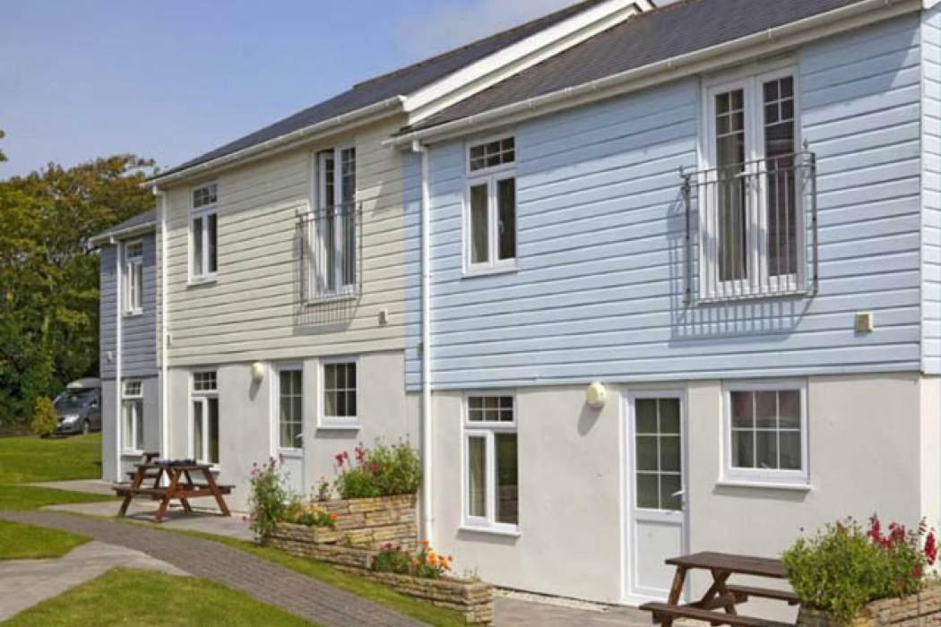 Four-Bedroom House,892289446:JPEG